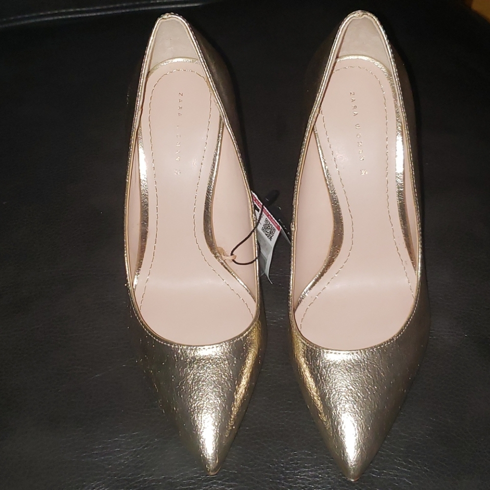 Women pumps